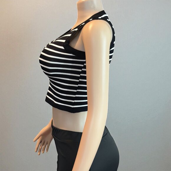 Striped Sleeveless Knitted Base Shirt - Picture 2 of 6